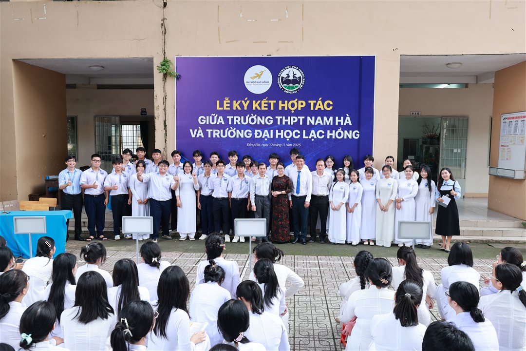 LHU ký kết hợp tác hợp tác giáo dục chu kỳ 2 cùng Trường THPT Nam Hà